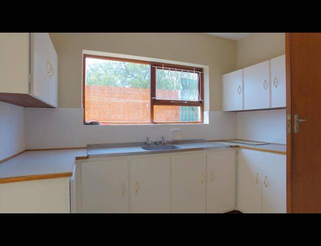 3 BEDROOM TOWNHOUSE RENTED IN COTSWOLD